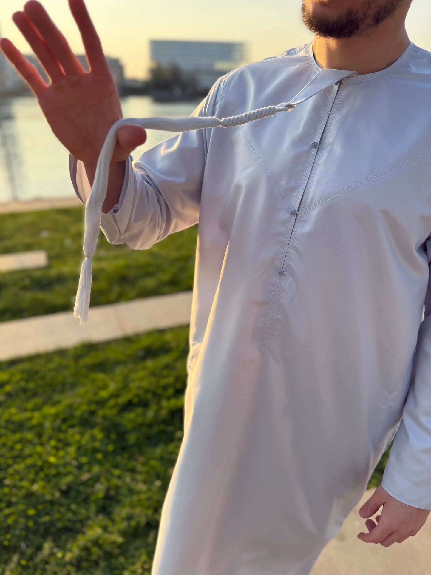 Emirati Signature — Grey Edition