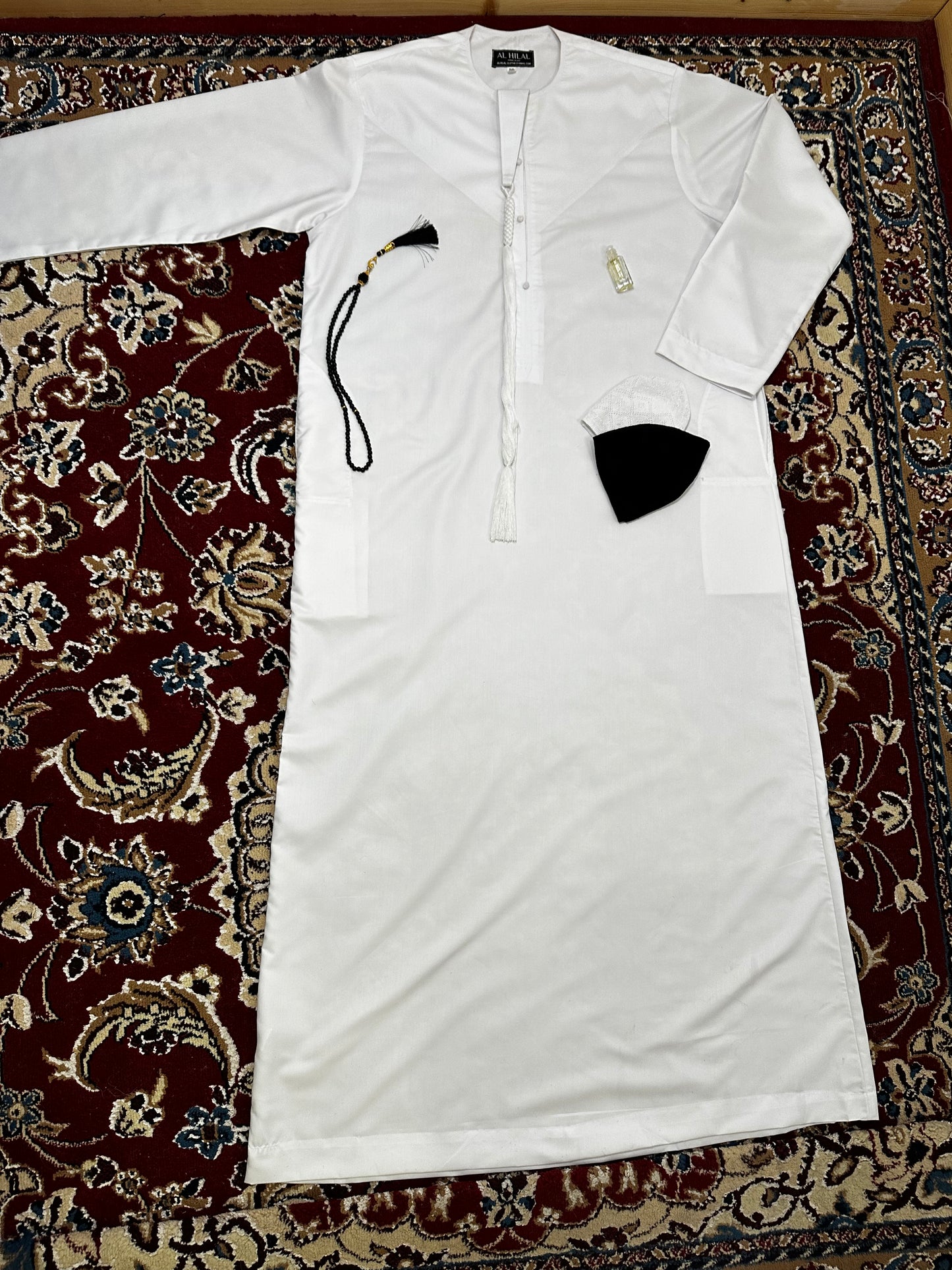 Emirati Signature — White Edition